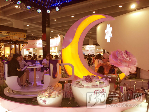 盤點(diǎn)第43屆美博會那些特別搶眼的展館(圖2) 盤點(diǎn)第43屆美博會那些特別搶眼的展館(圖2)
